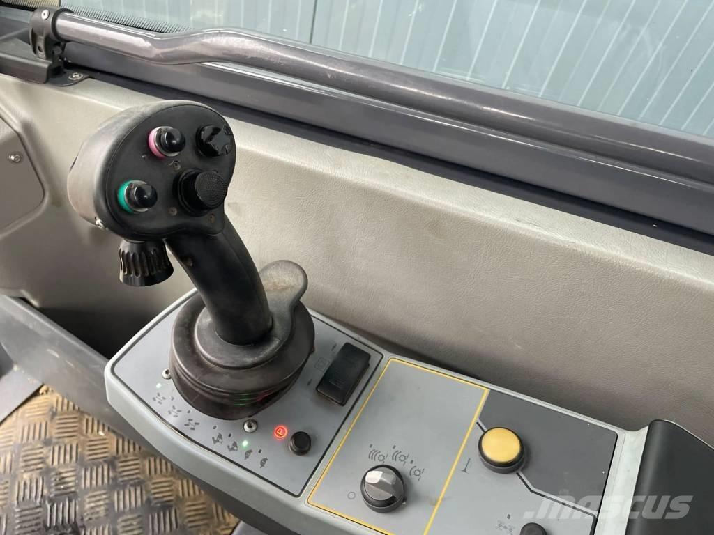 Wirtgen WR200XLi Compactoare sol