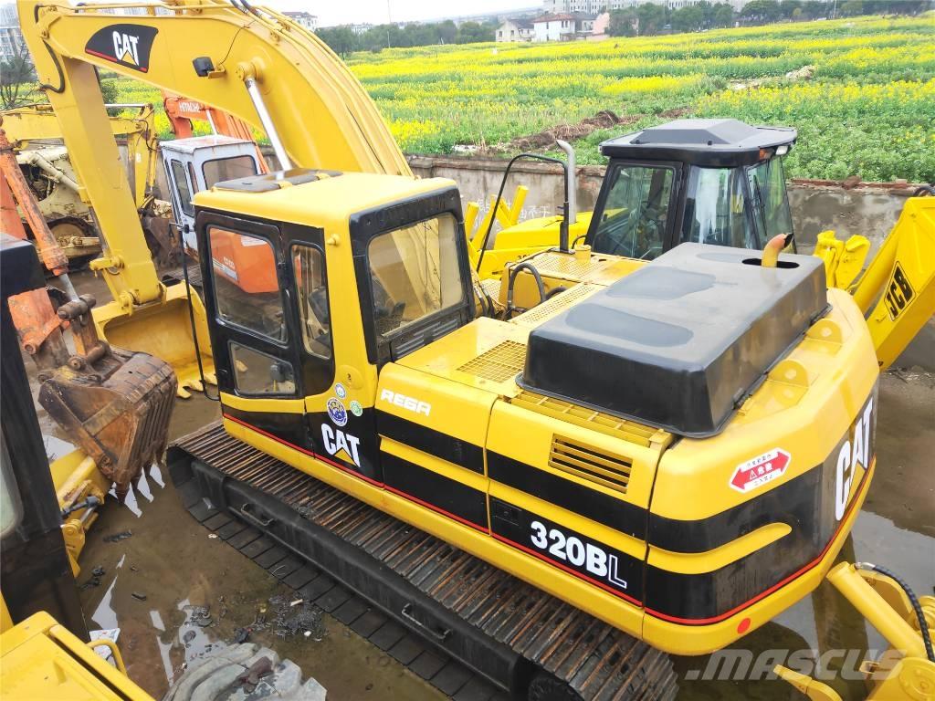 CAT 320B Excavatoare pe șenile
