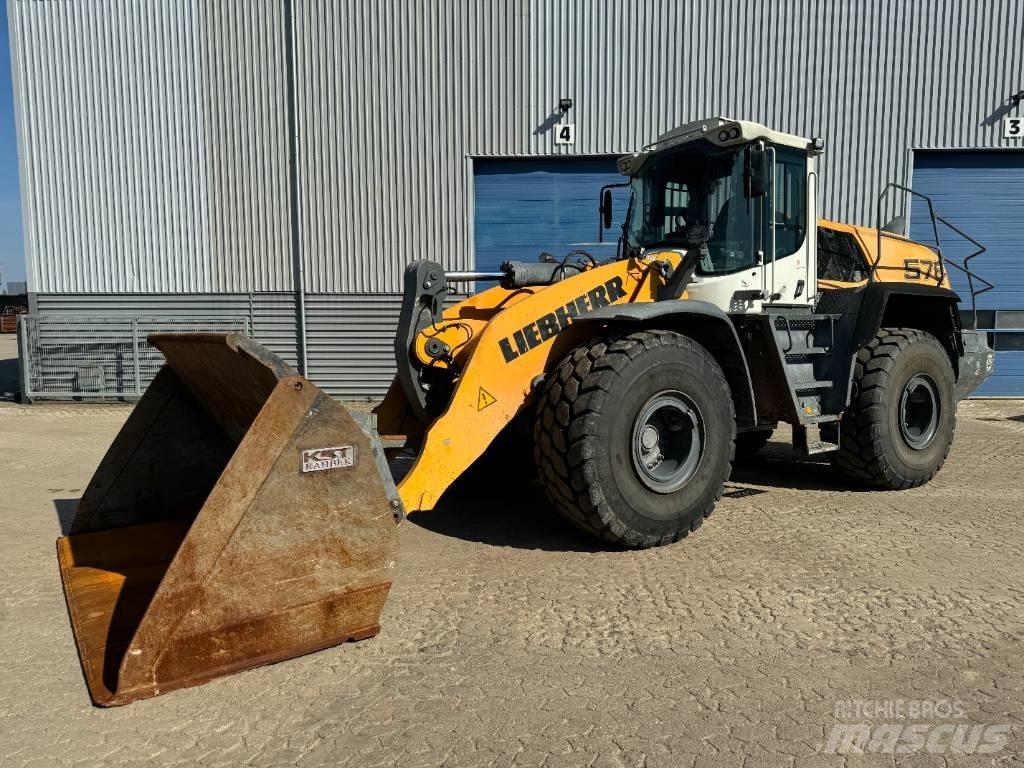 Liebherr L 576 Incarcator pe pneuri
