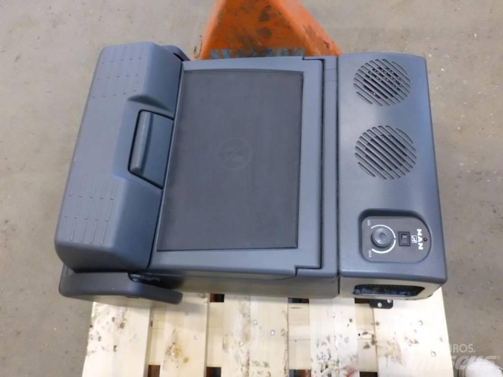 MAN TGX 26.480 Cabine si interior