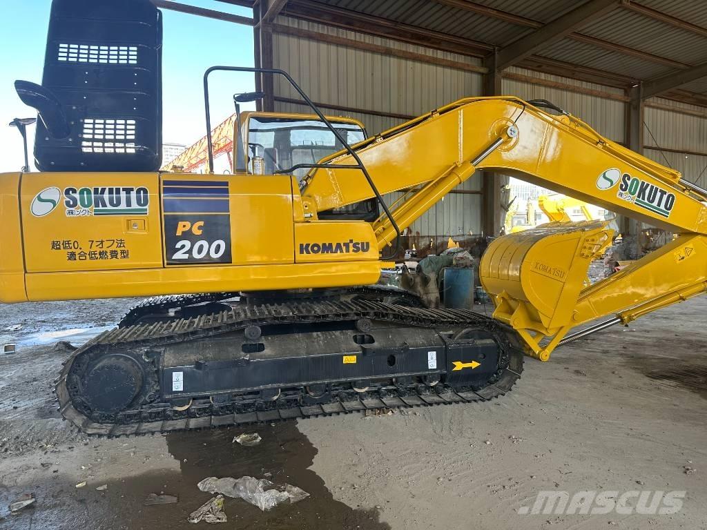 Komatsu PC 200-8 Excavatoare 7t - 12t
