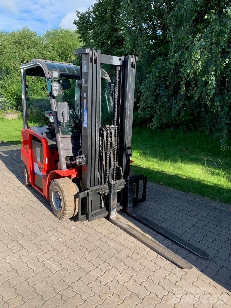 Manitou ME425C Stivuitor electric