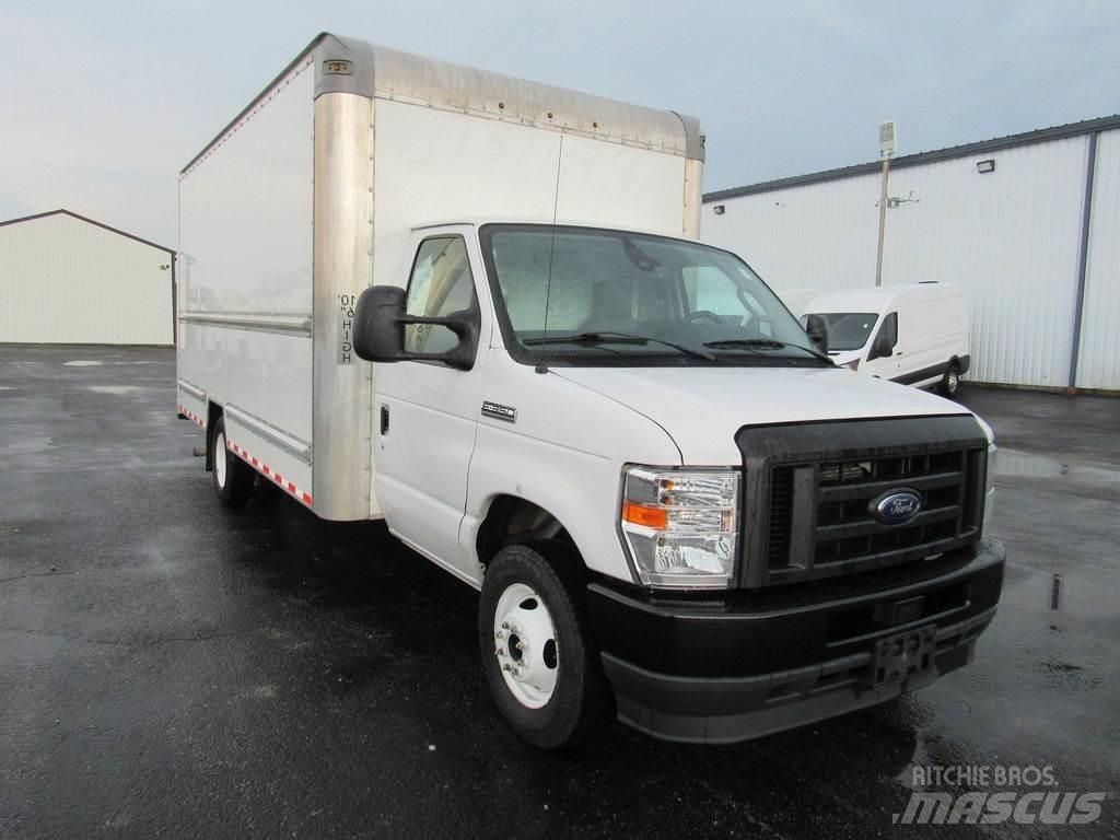 Ford E-350 Autocamioane