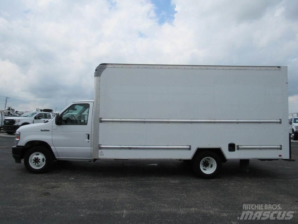 Ford E-350 Autocamioane