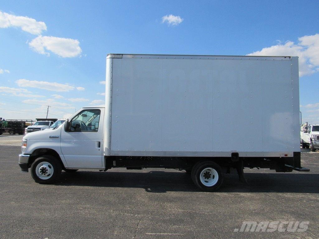Ford E-450 Autocamioane