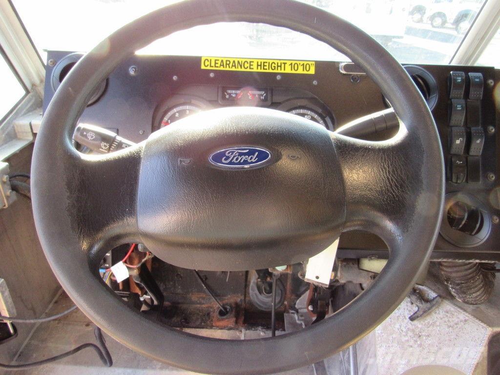 Ford E-450 Autocamioane