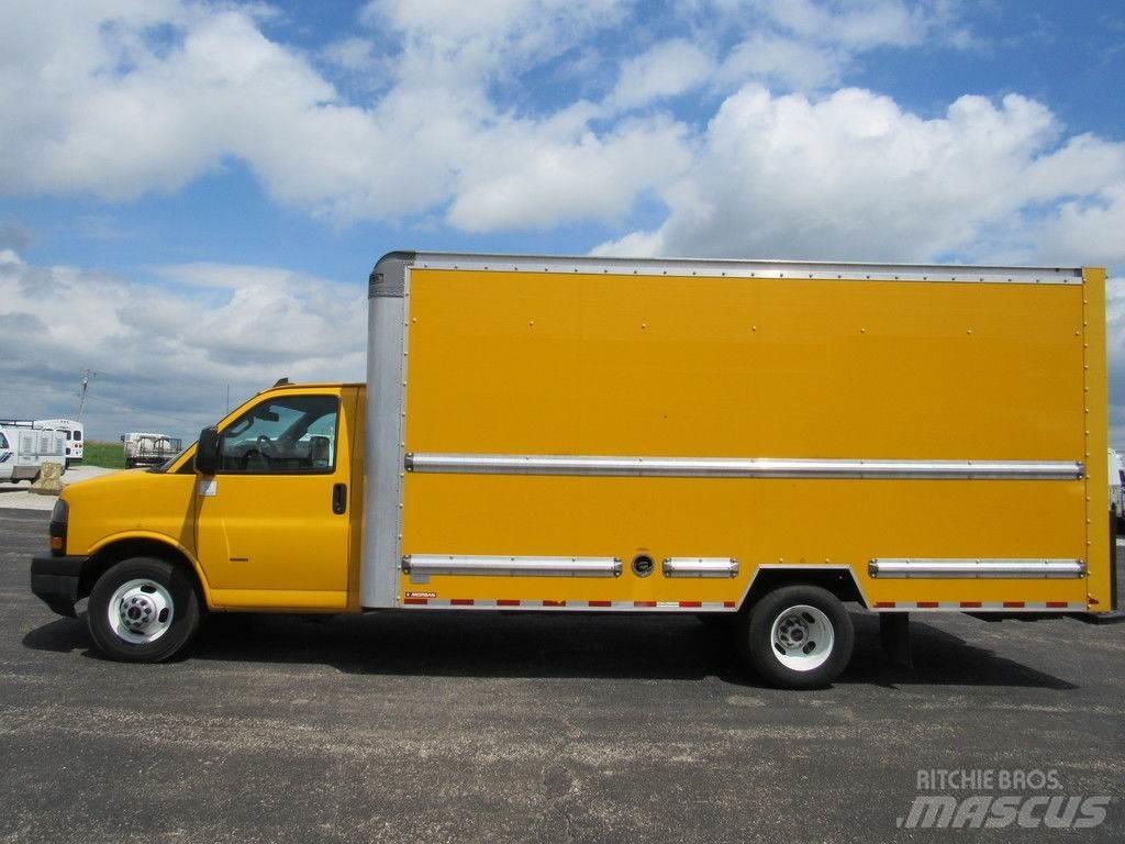 GMC Savana 3500 Autocamioane