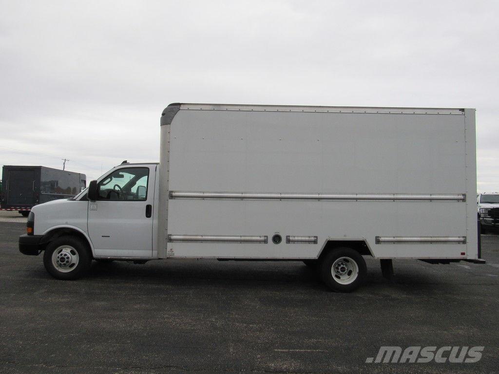 GMC Savana 3500 Autocamioane