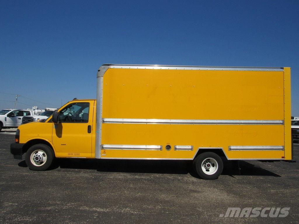 GMC Savana 3500 Autocamioane