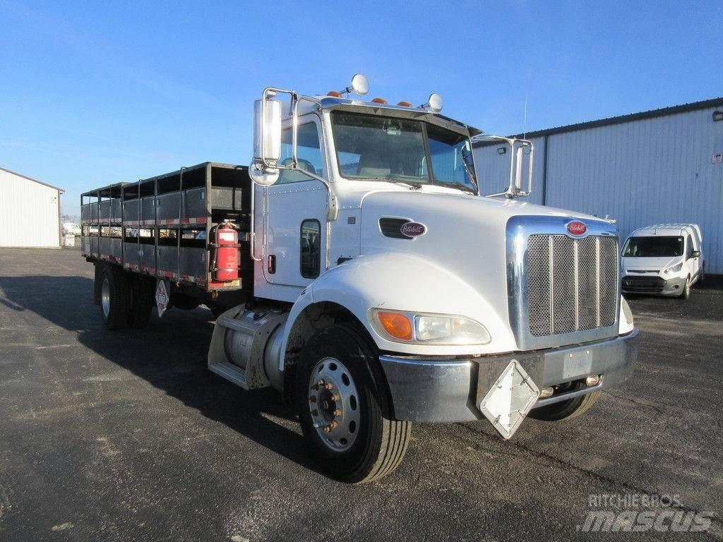 Peterbilt 335 Camioane platforma/prelata