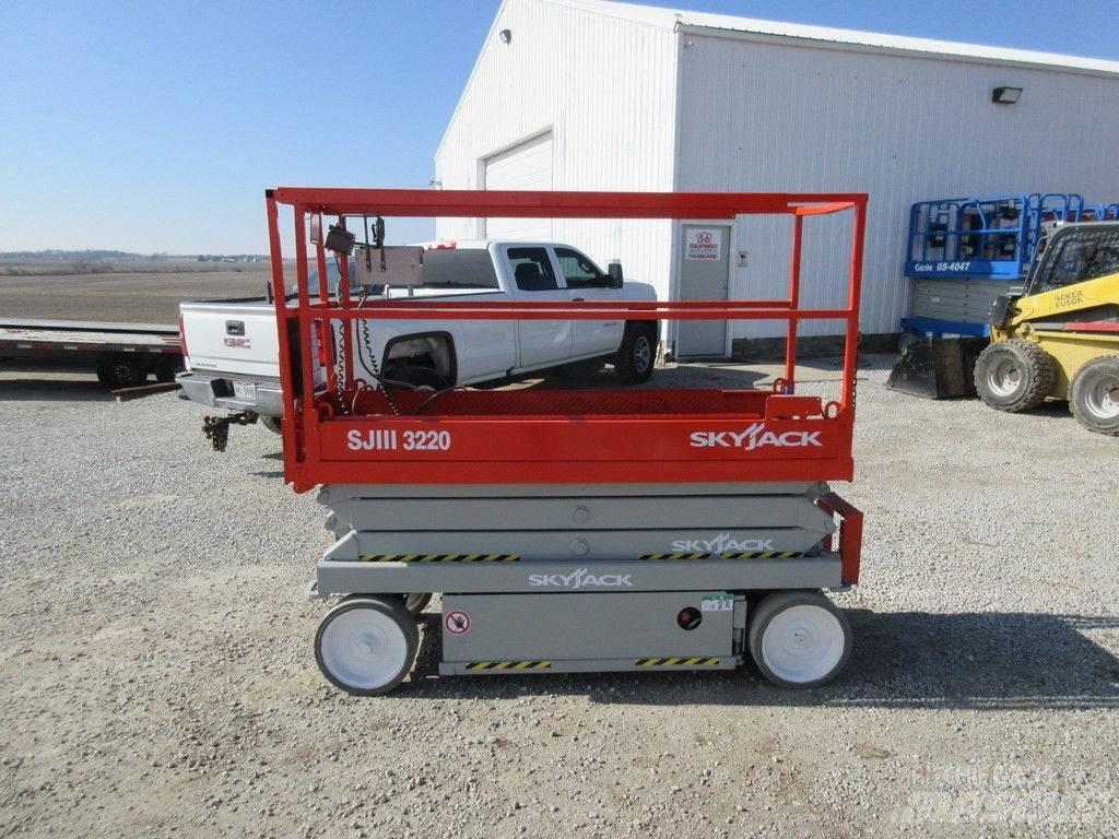 SkyJack SJ3220 Alte componente