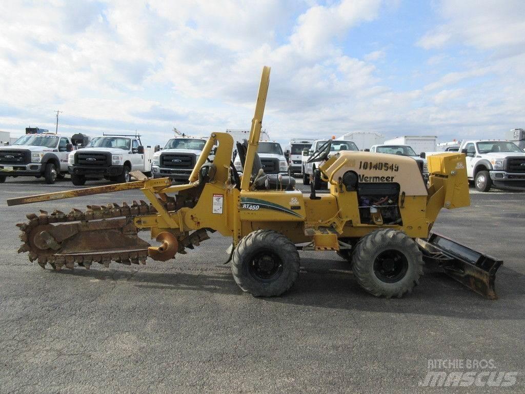 Vermeer RT450 Excavatoare de santuri
