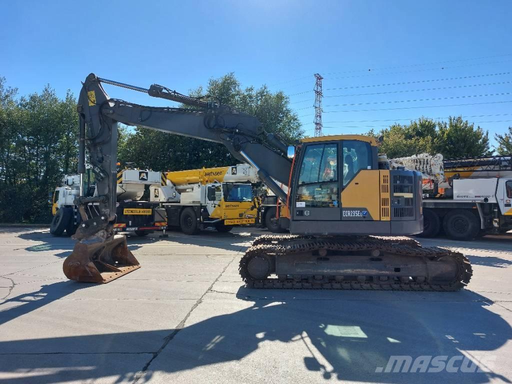 Volvo ECR 235 EL Excavatoare pe șenile
