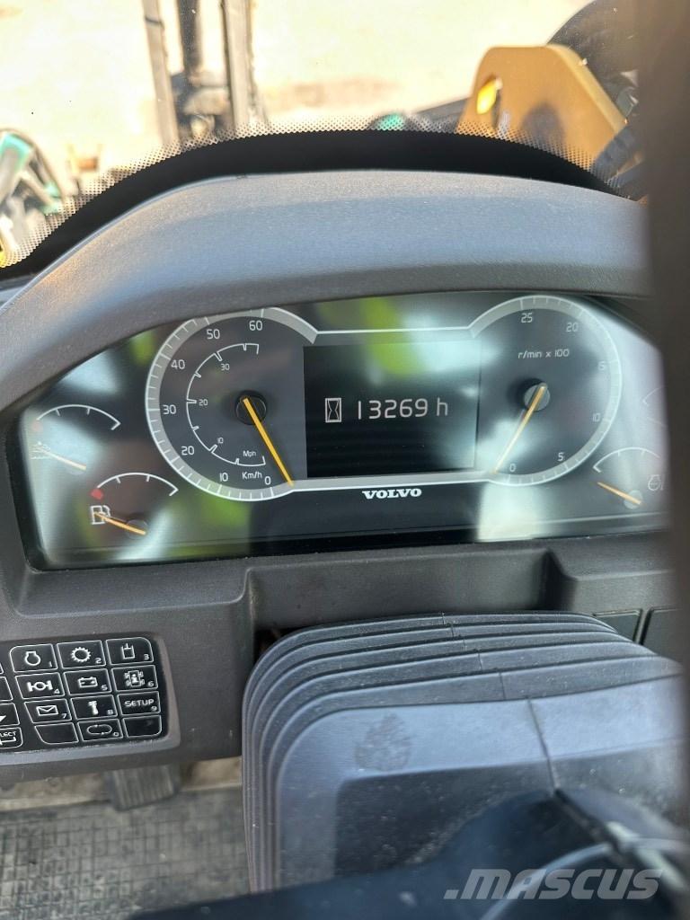 Volvo L 90 H Incarcator pe pneuri