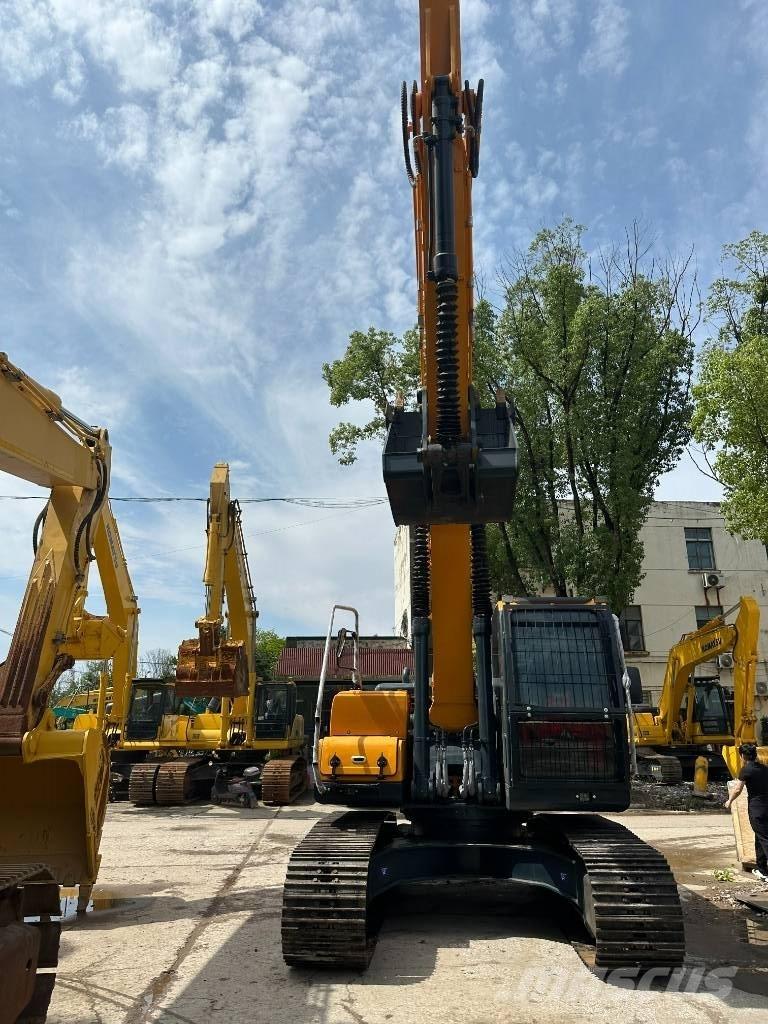 Hyundai 220LC-9S Excavatoare pe șenile
