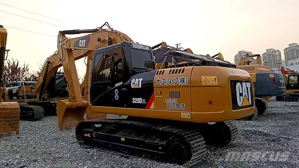 CAT 320DL Excavatoare pe șenile
