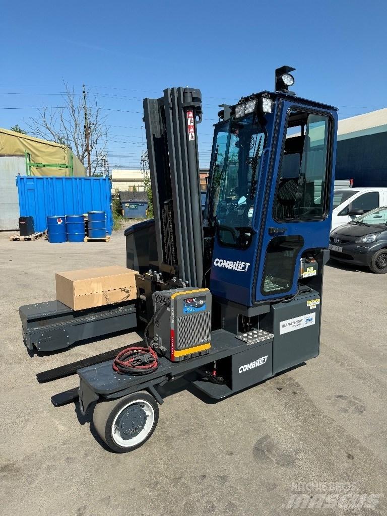 Combilift C4000ET Stivuitoare cu patru brate