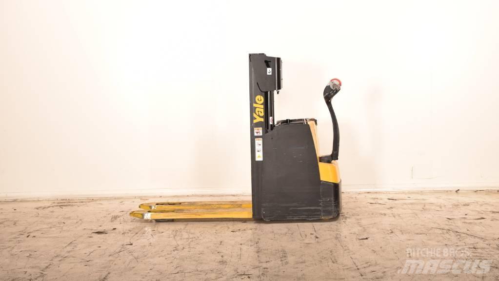 Yale MS 14 AC Transpaleta manuala