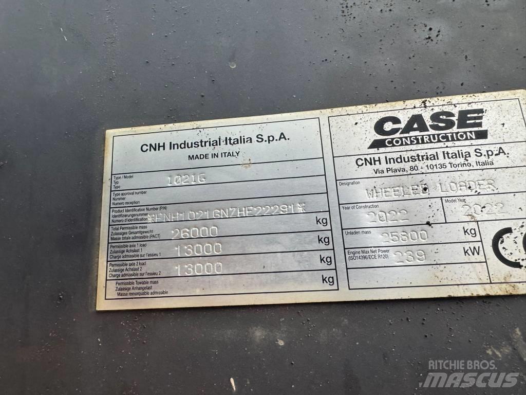 CASE 1121 G Incarcator pe pneuri