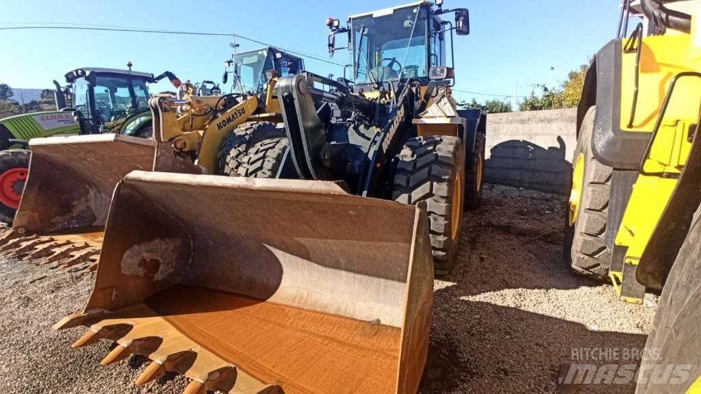 Komatsu WA250PZ-5 Incarcator pe pneuri
