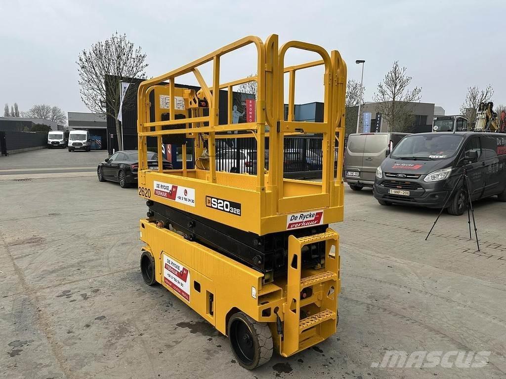 JCB S2032E Alte ascensoare si platforme