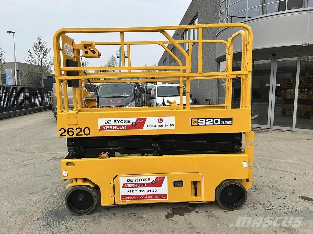 JCB S2032E Alte ascensoare si platforme