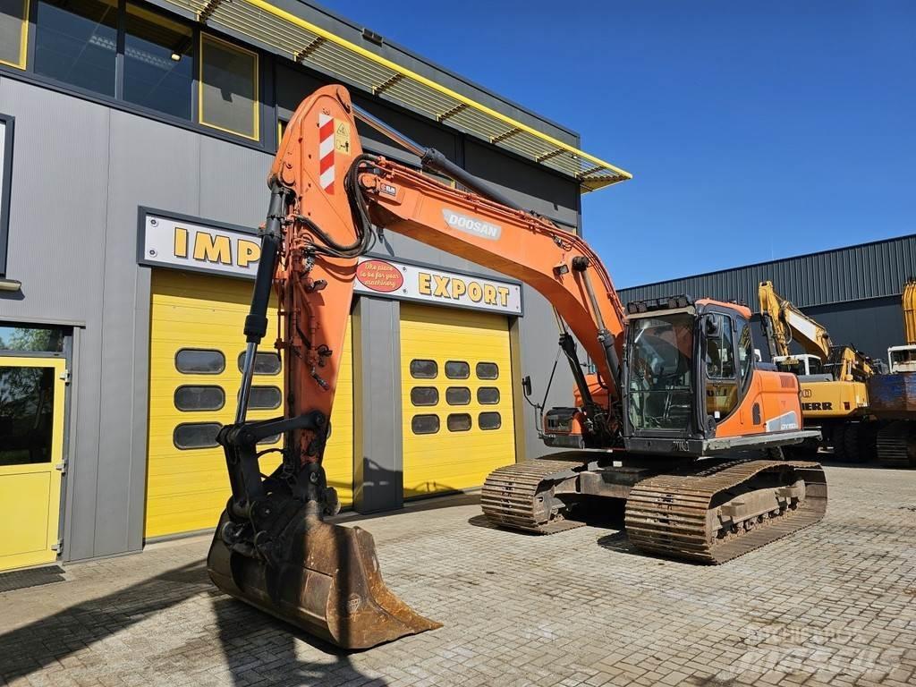 Doosan DX180LC Excavatoare pe șenile
