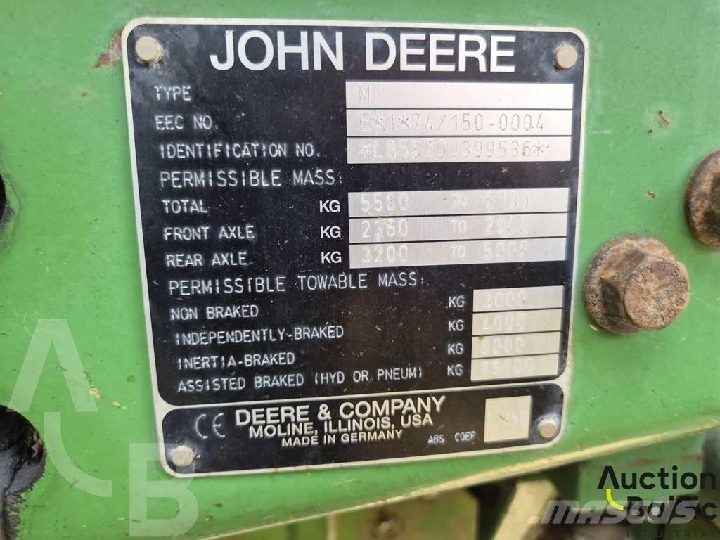 John Deere 5820 Tractoare