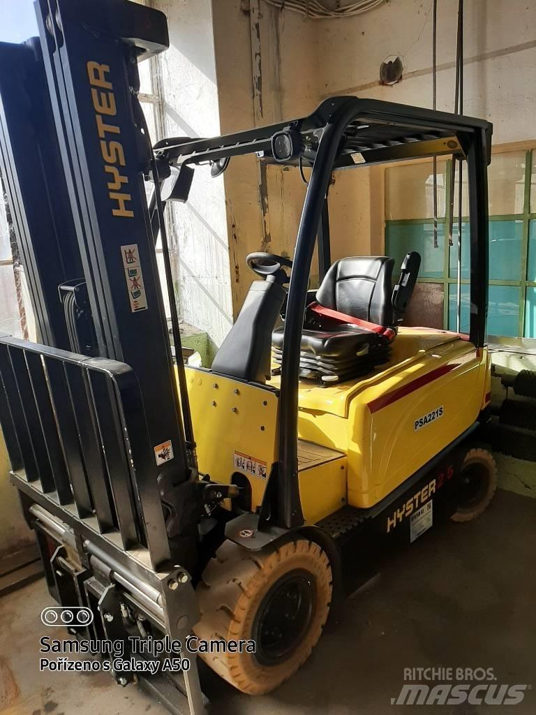 Hyster J2.5XN Stivuitor electric