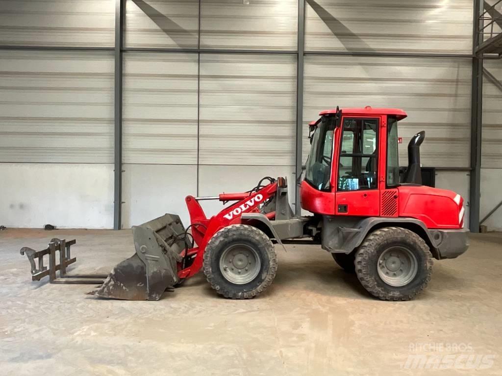 Volvo L 30 G Incarcator pe pneuri