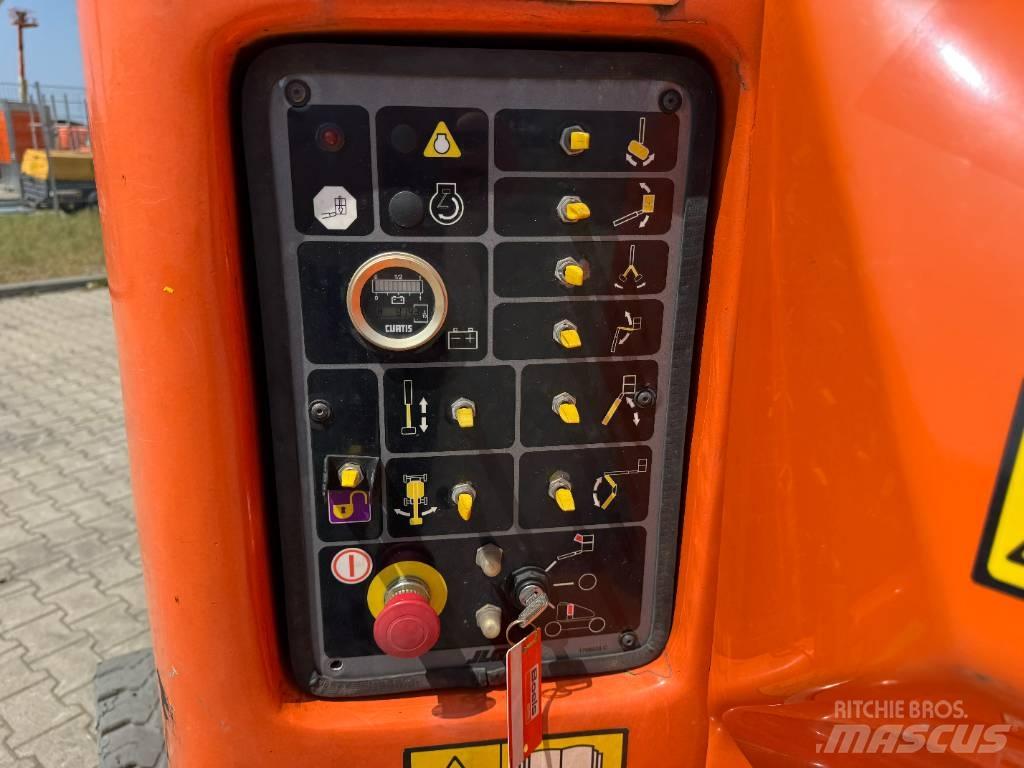 JLG E400AJPN Nacele cu brat articulat
