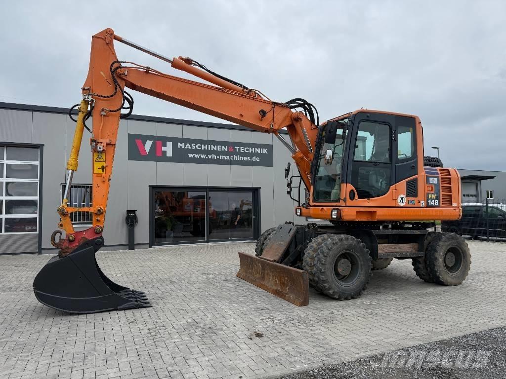 Komatsu PW 148-8 Excavatoare cu roti