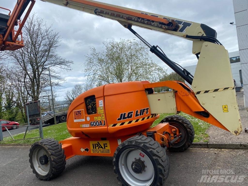 JLG 600 AJ Nacele cu brat articulat