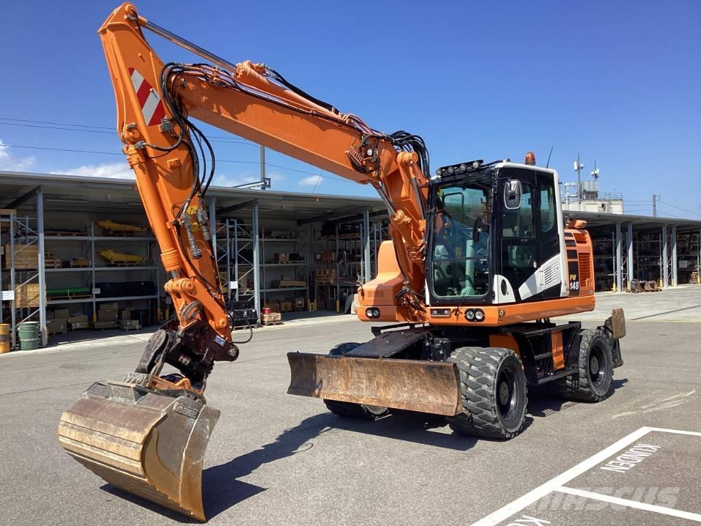 Komatsu PW 148-11 Excavatoare cu roti