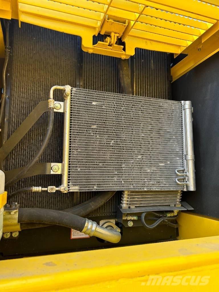 Komatsu PC 240 Excavatoare pe șenile
