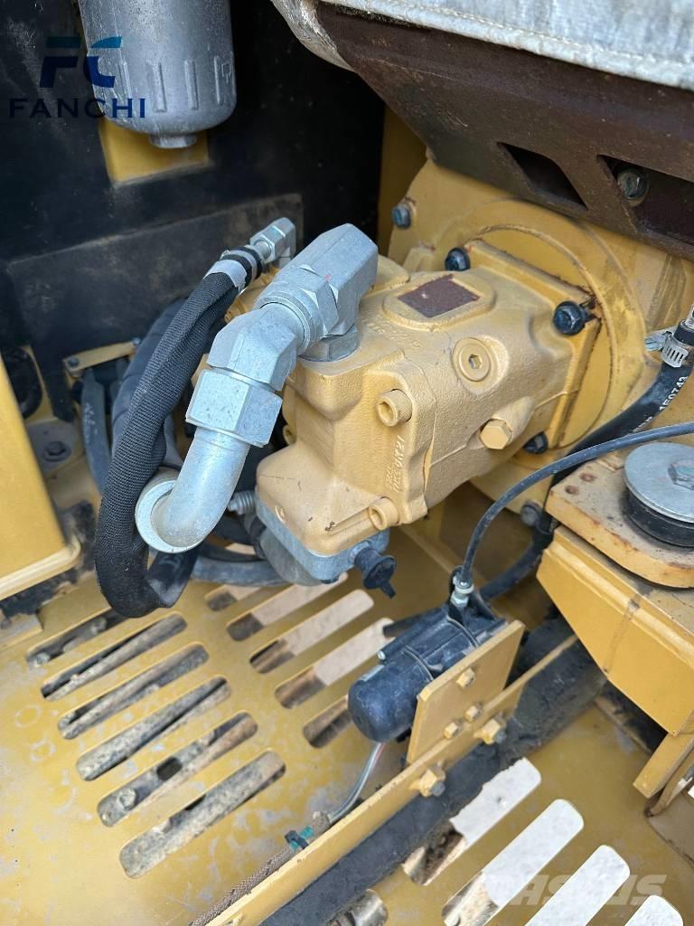 CAT 305.5e2 Excavatoare pe șenile
