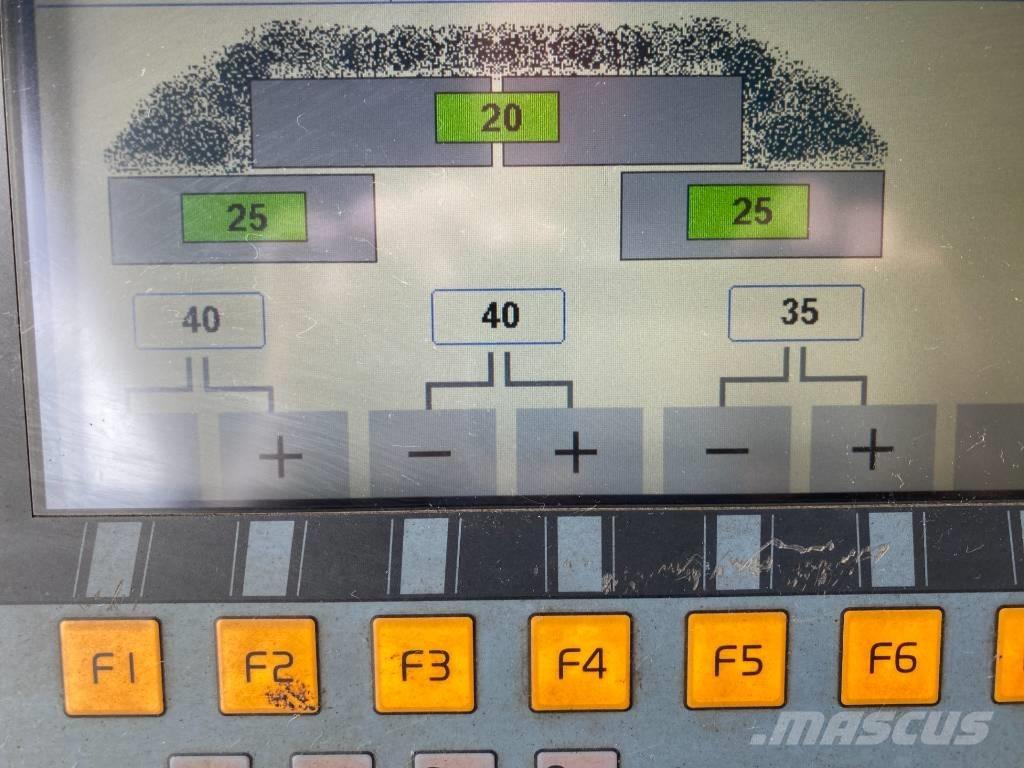 Volvo P7820C Pavatoare asfalt