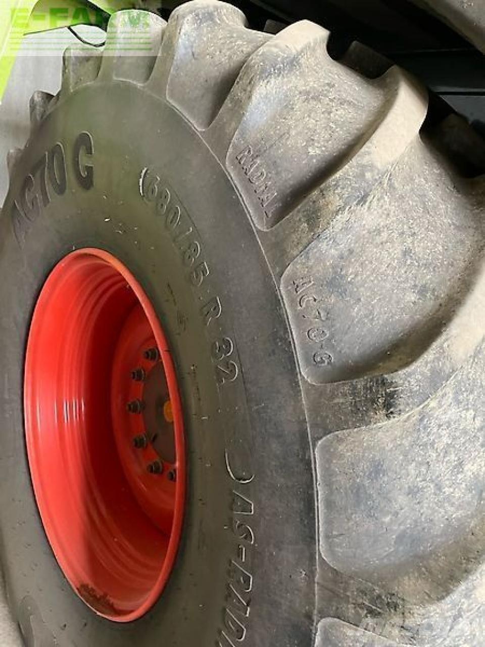 CLAAS lexion 650 Combine de secerat