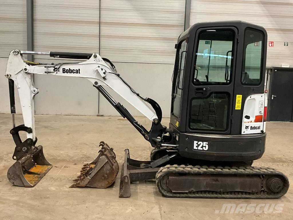 Bobcat E 25 Mini excavatoare < 7t