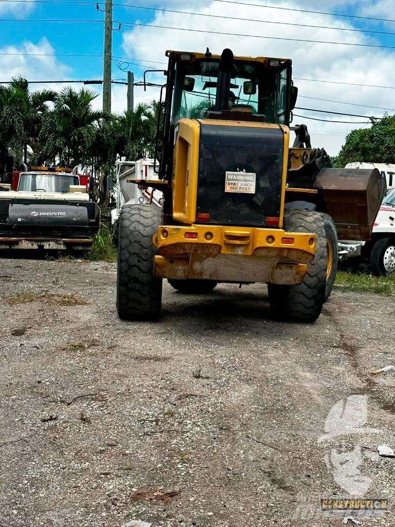 CAT 930 H Incarcator pe pneuri