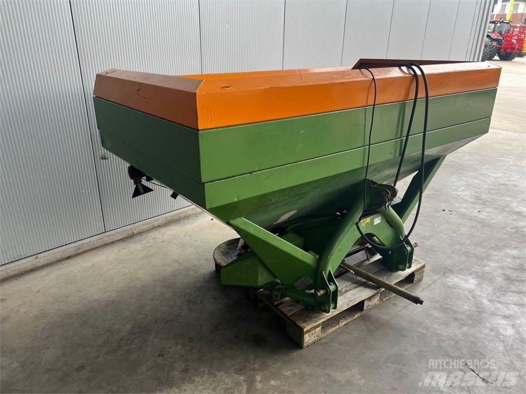 Amazone ZA-U 1500 Împrastierea mineralelor