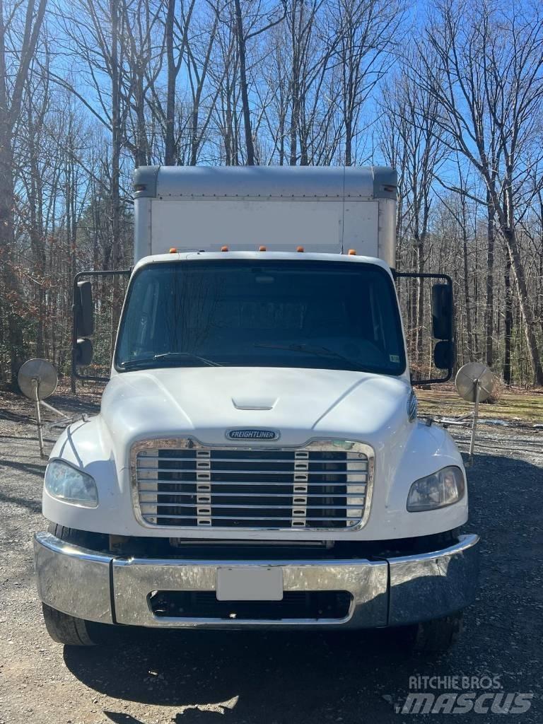 Freightliner M2106 Altele