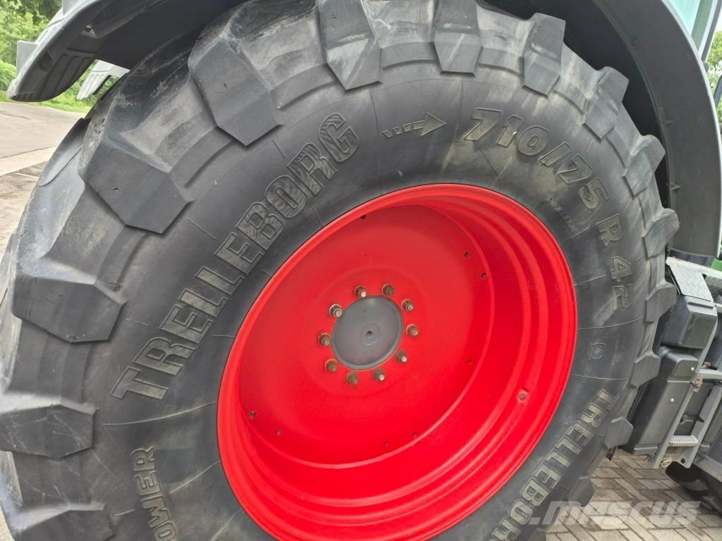 Fendt 927 Vario Tractoare
