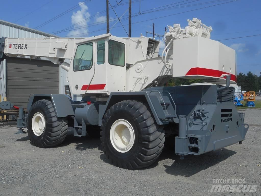 Terex RT 450 Macara teren accidentat