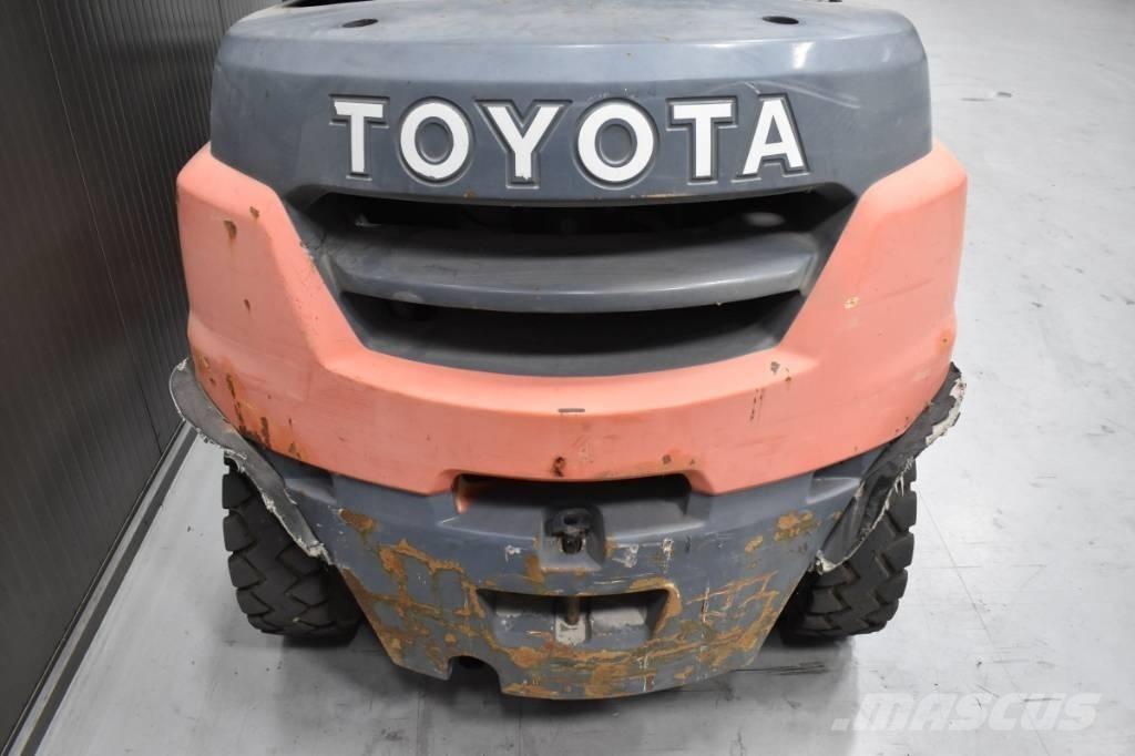 Toyota 40-8FD35N Stivuitor diesel