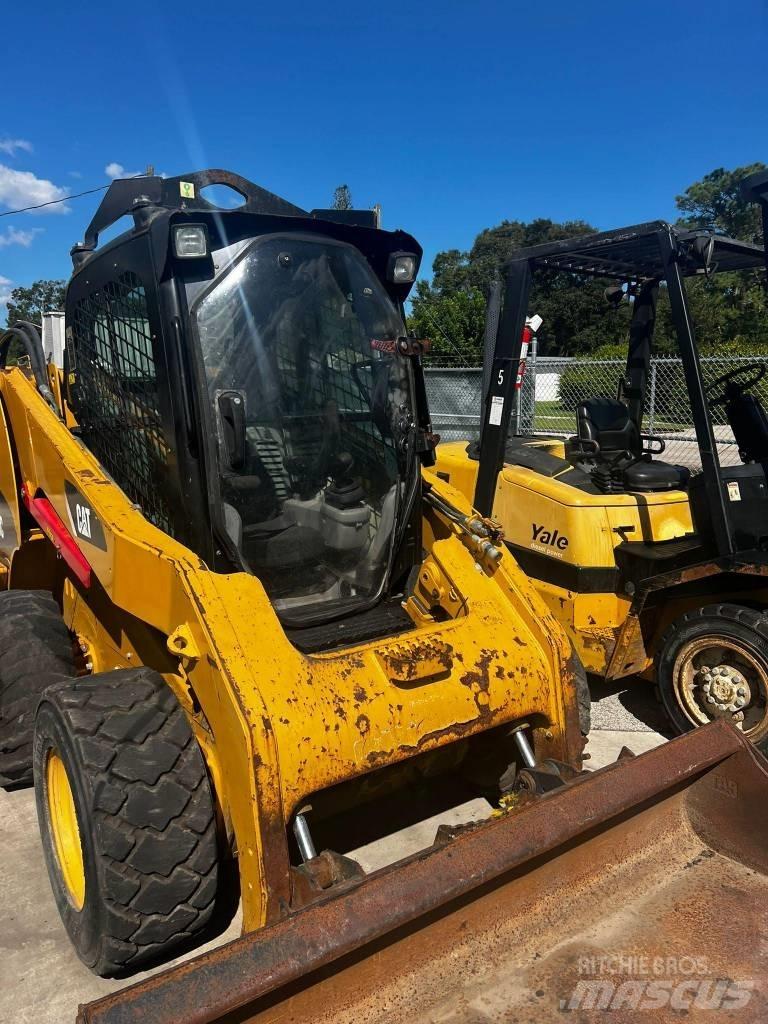 CAT 246C Mini incarcator