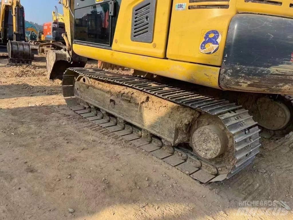 Komatsu PC 70 Excavatoare pe șenile
