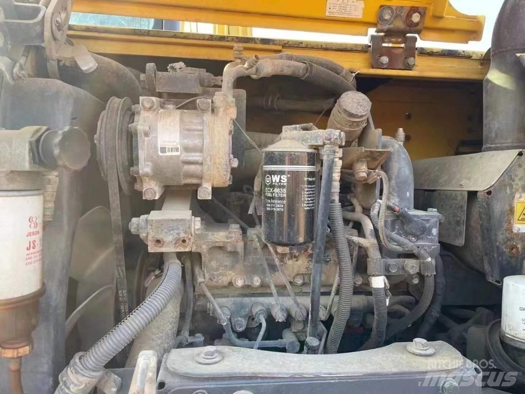 Komatsu PC 70 Excavatoare pe șenile
