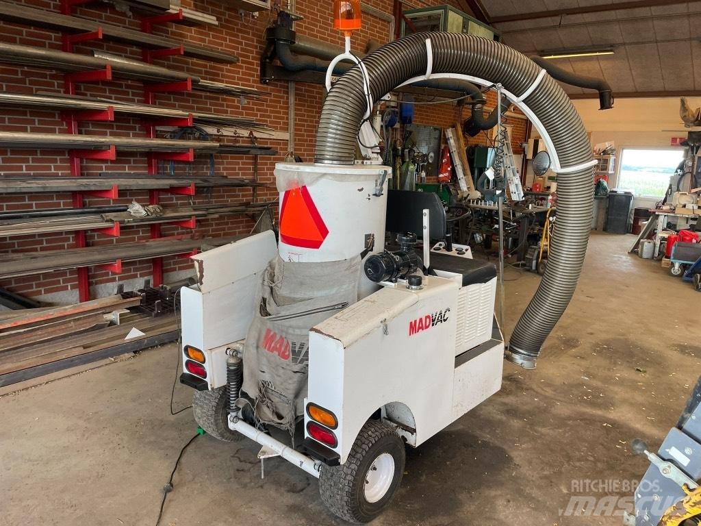MAD VAC 101D Echipament de sortare