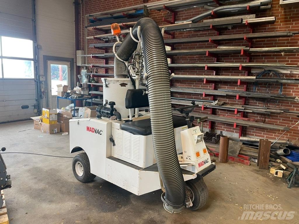MAD VAC 101D Echipament de sortare